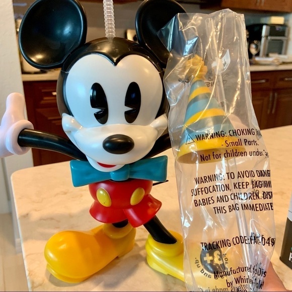 Mickey Mouse 90th Anniversary Sippy Cup NEW - Picture 2 of 4